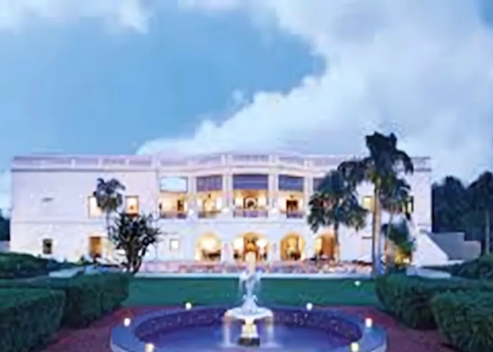 Double Tree by Hilton